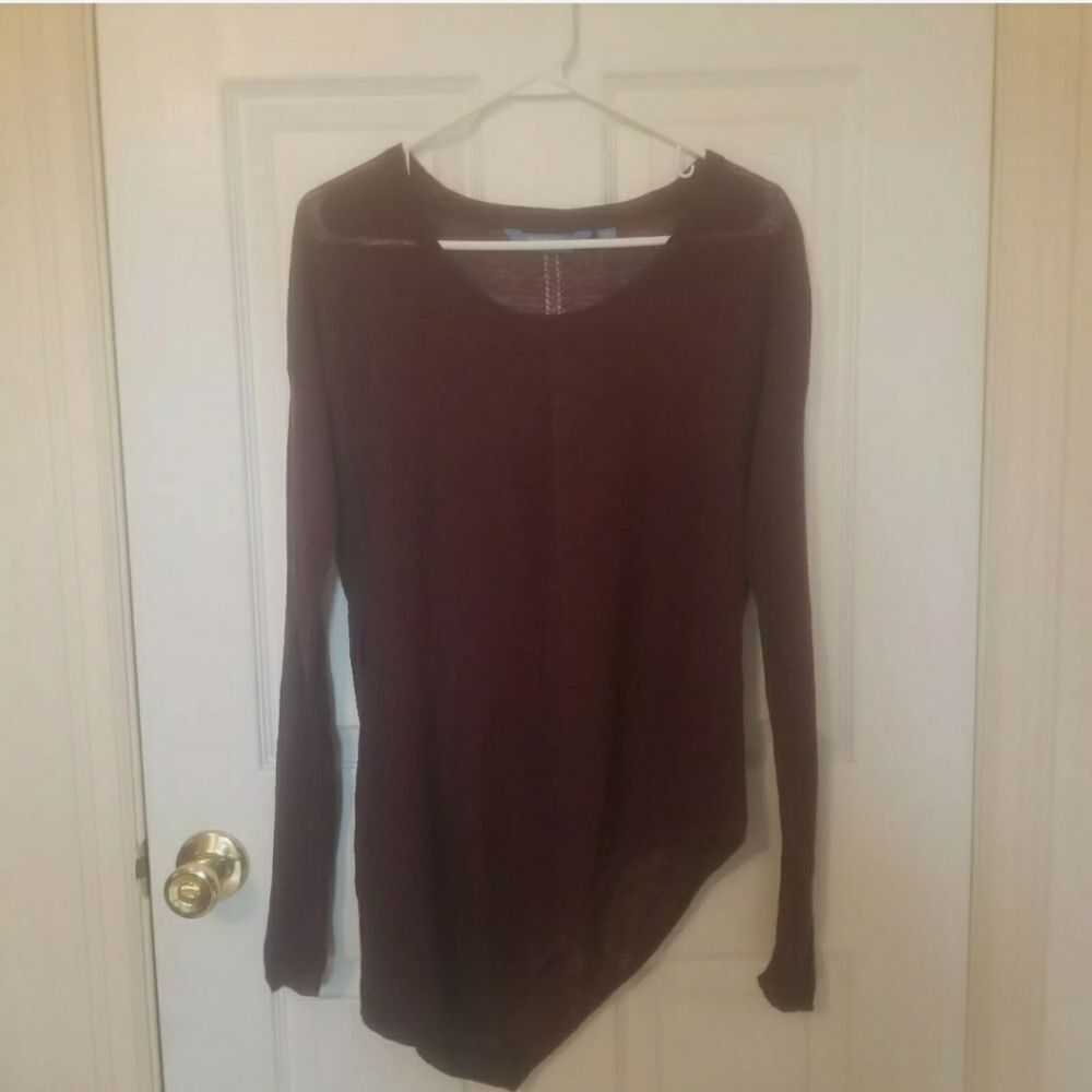 Simply Vera Vera Wang Sheer Mesh Asymmetrical Lightweight Purple Top Size Small